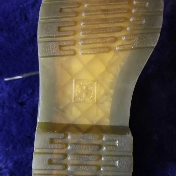 Youth black doc martens, size 2 - Picture 7 of 7